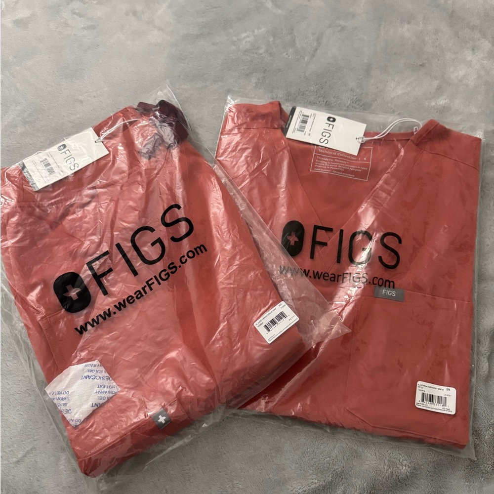WearFigs Orange Scrub Set, SR top, MR pants